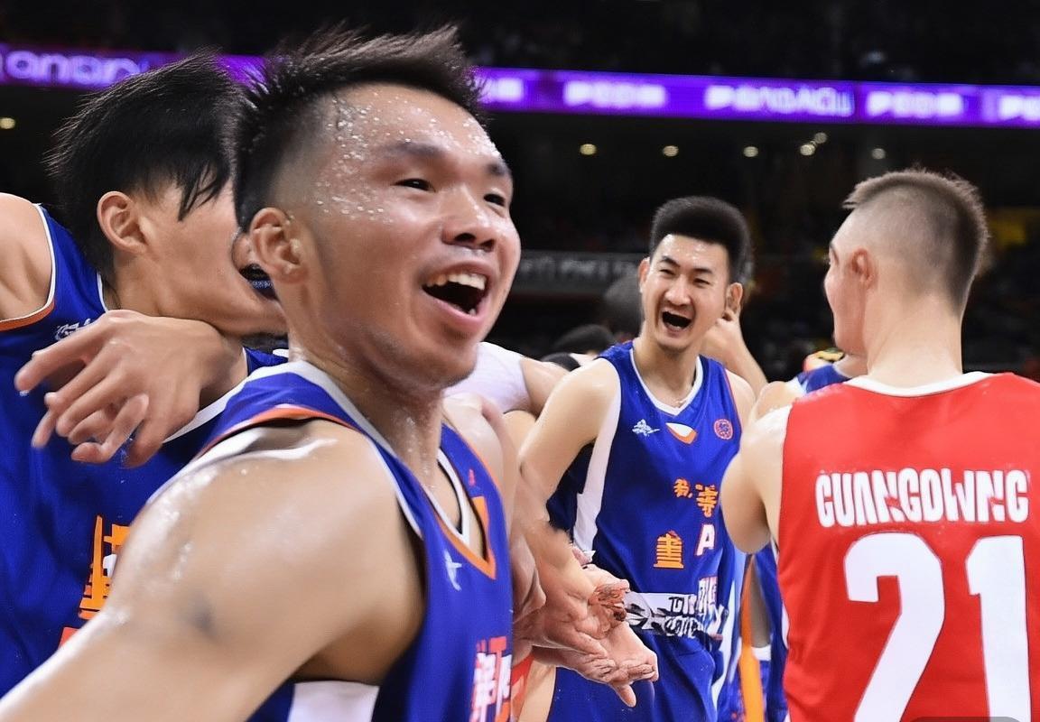 2019 CBA巅峰对决：吉林VS广东精彩回顾(图2)